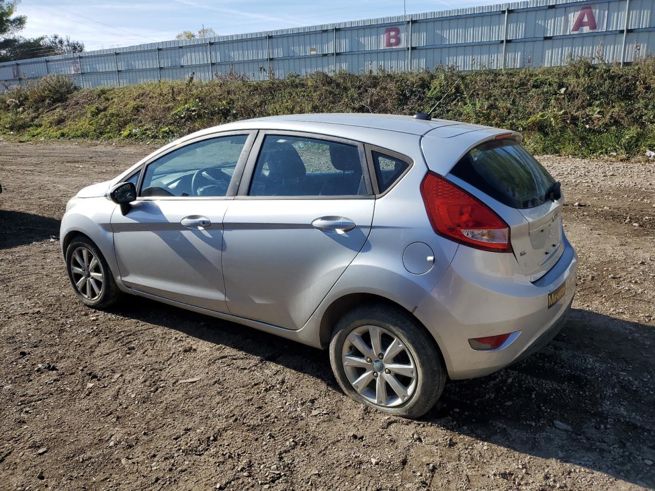 2012 FORD Fiesta