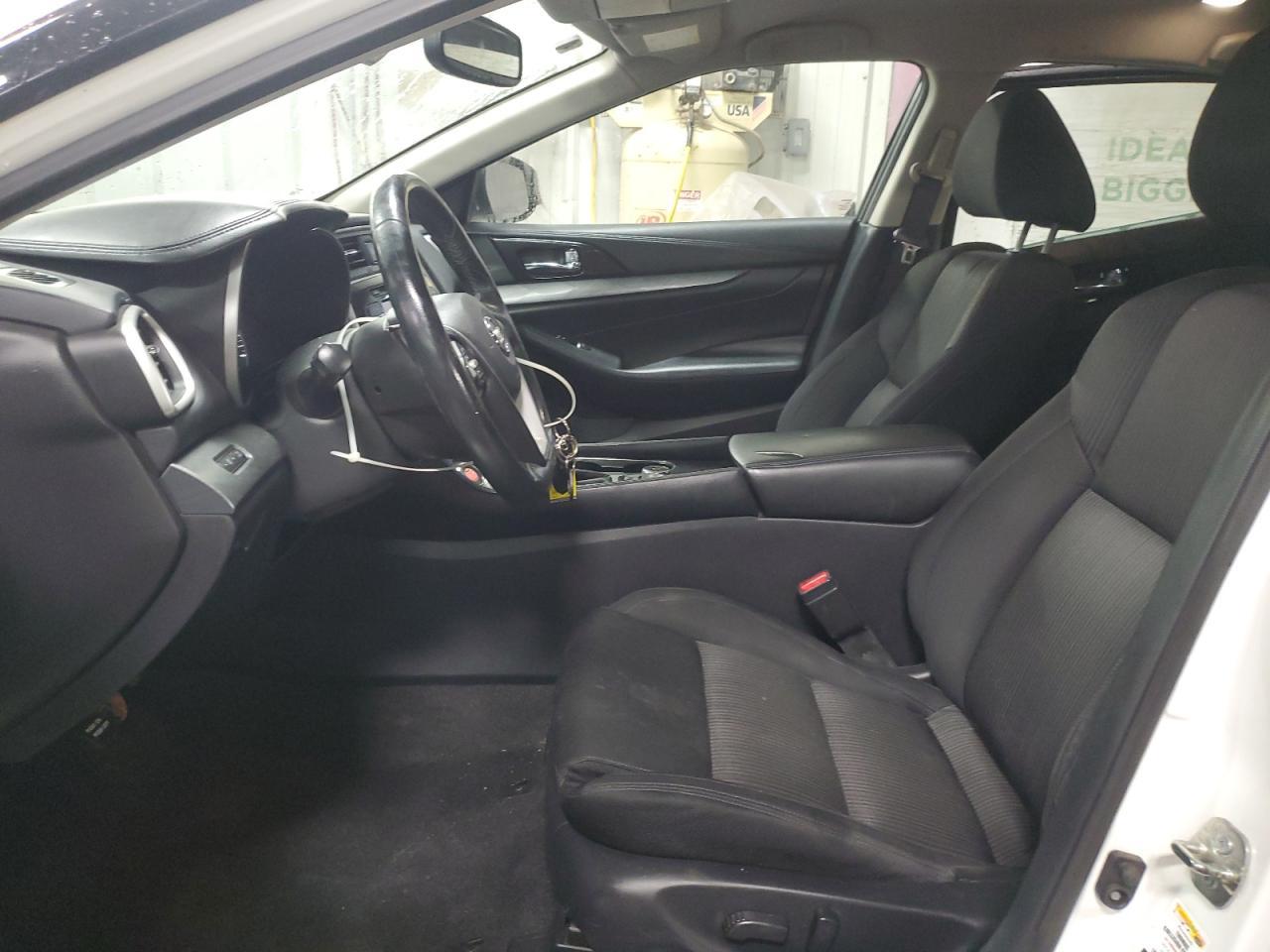 2017 NISSAN Maxima