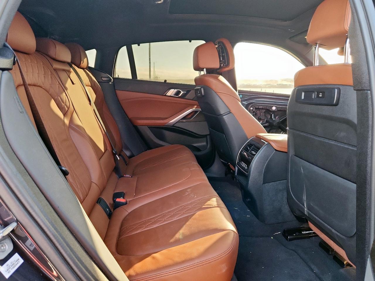 2022 BMW X6