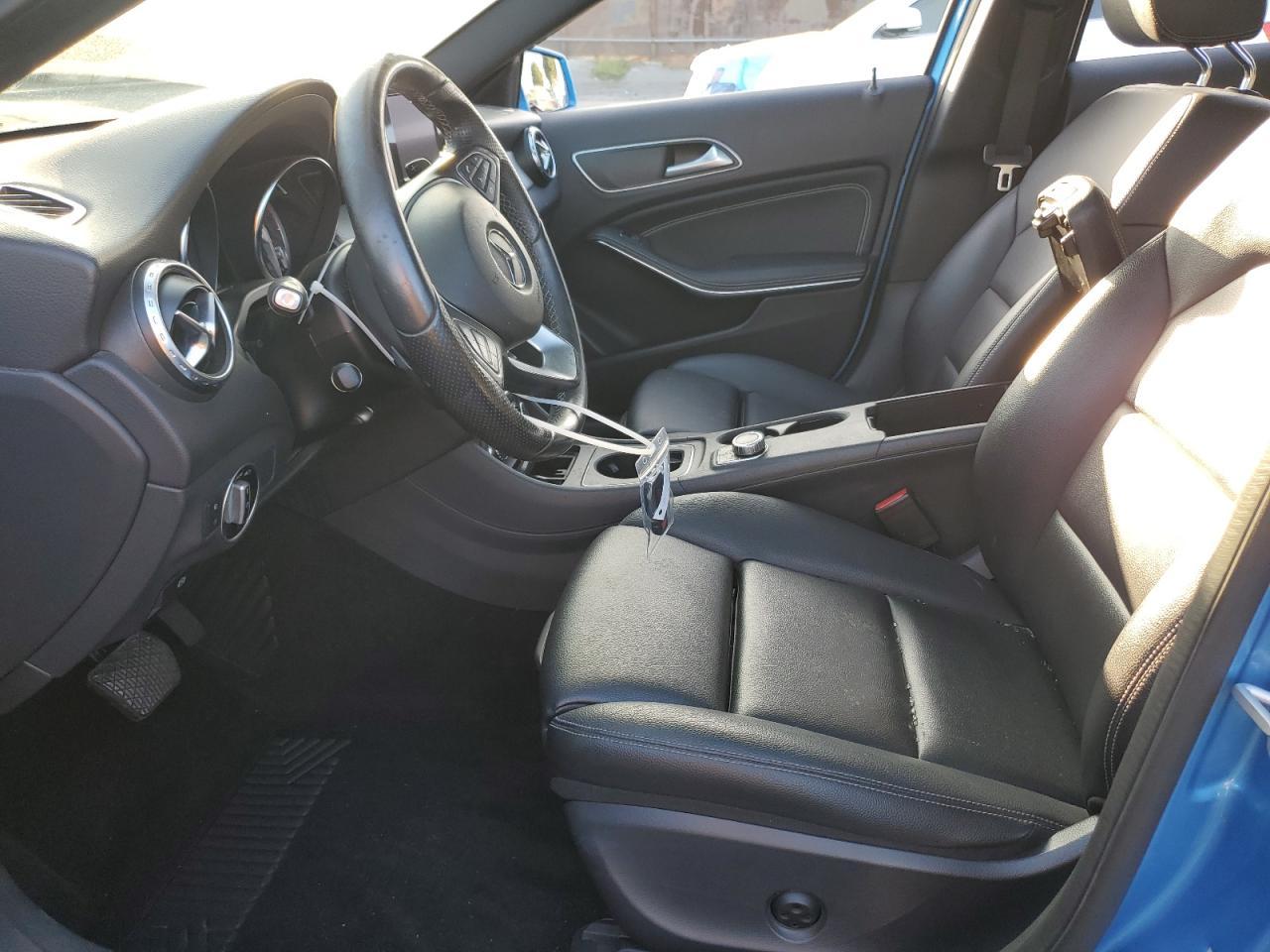 2016 MERCEDES-BENZ GLA-Class