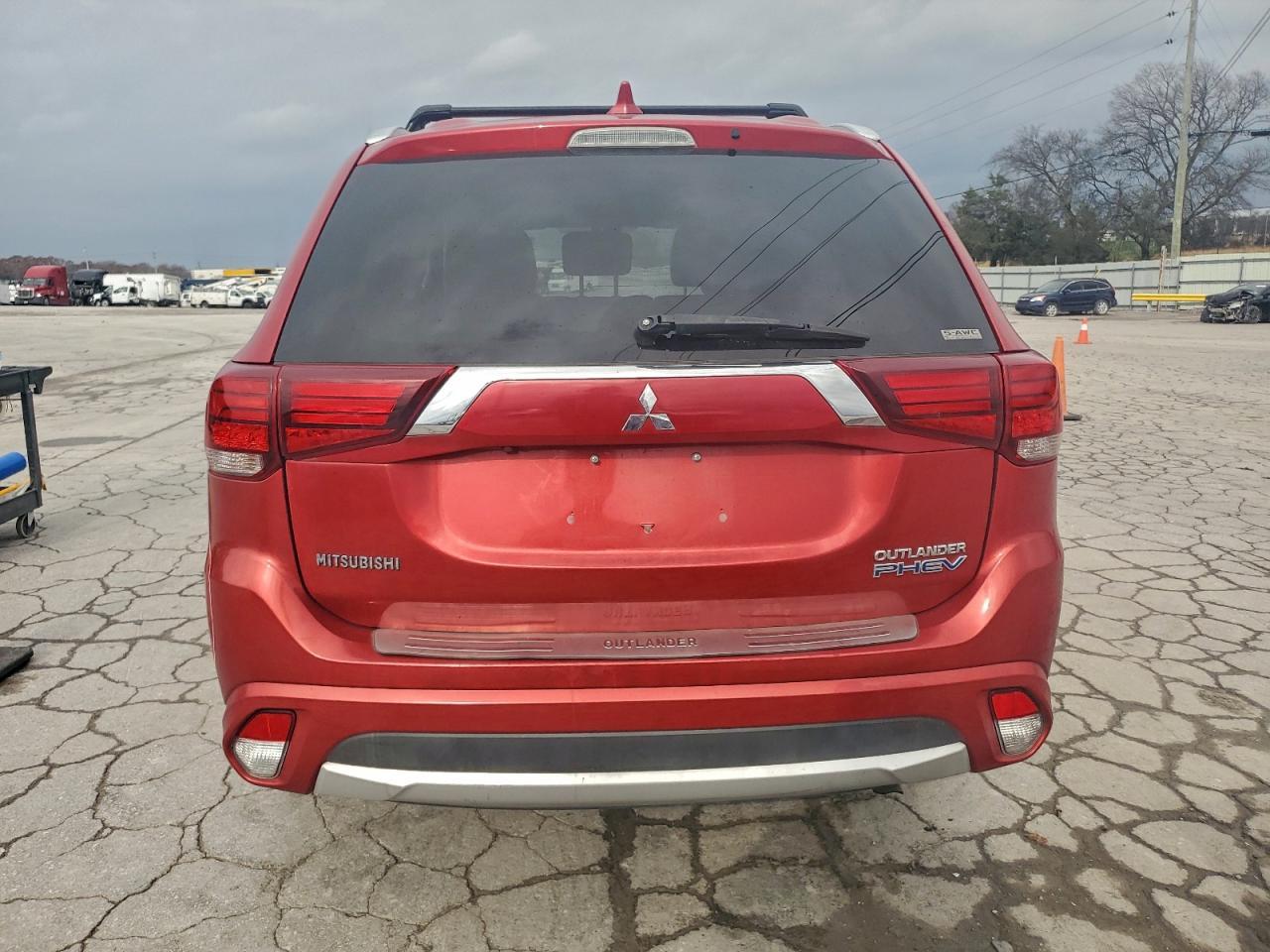 2018 MITSUBISHI outlander
