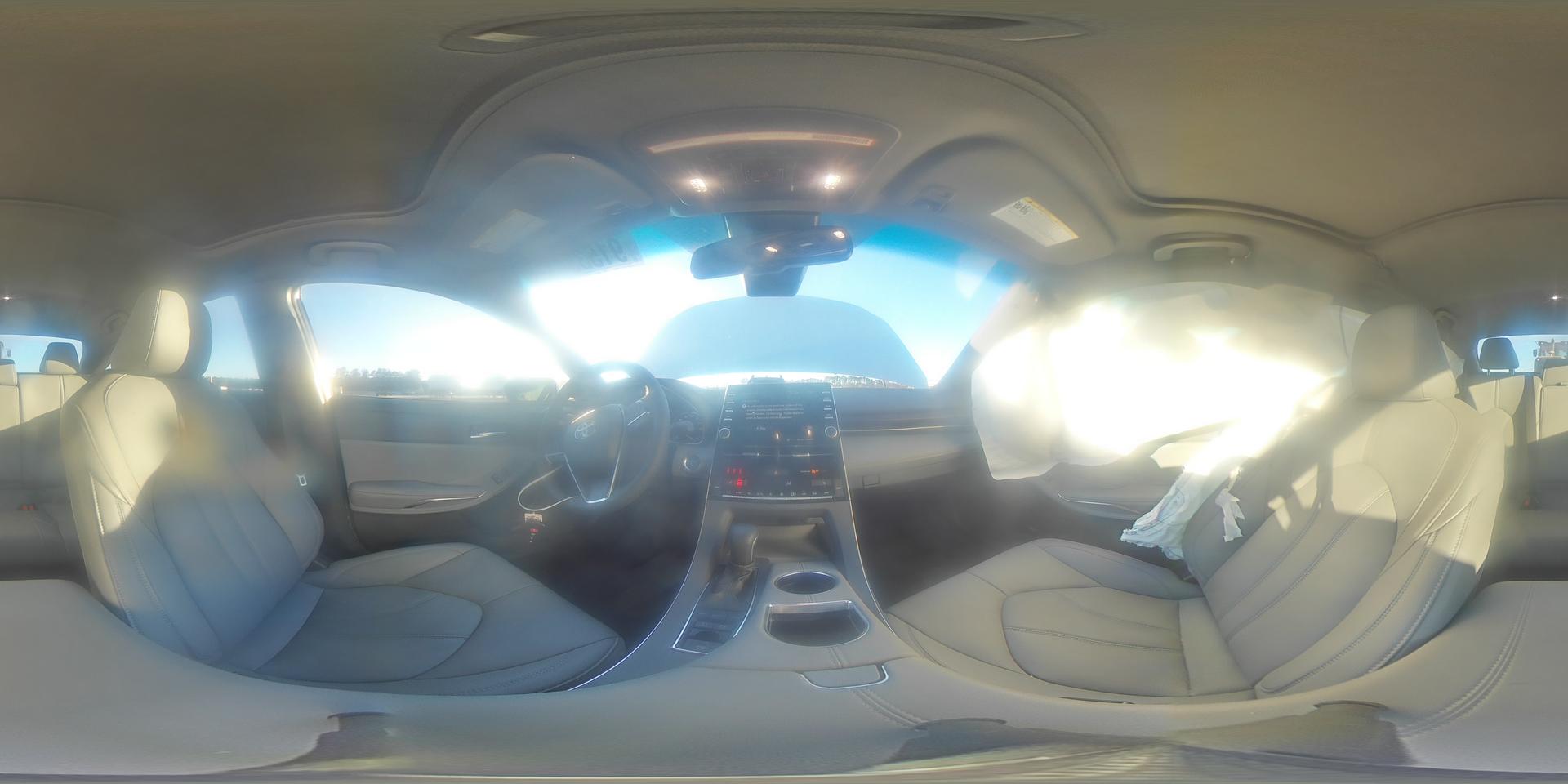 2022 TOYOTA Avalon