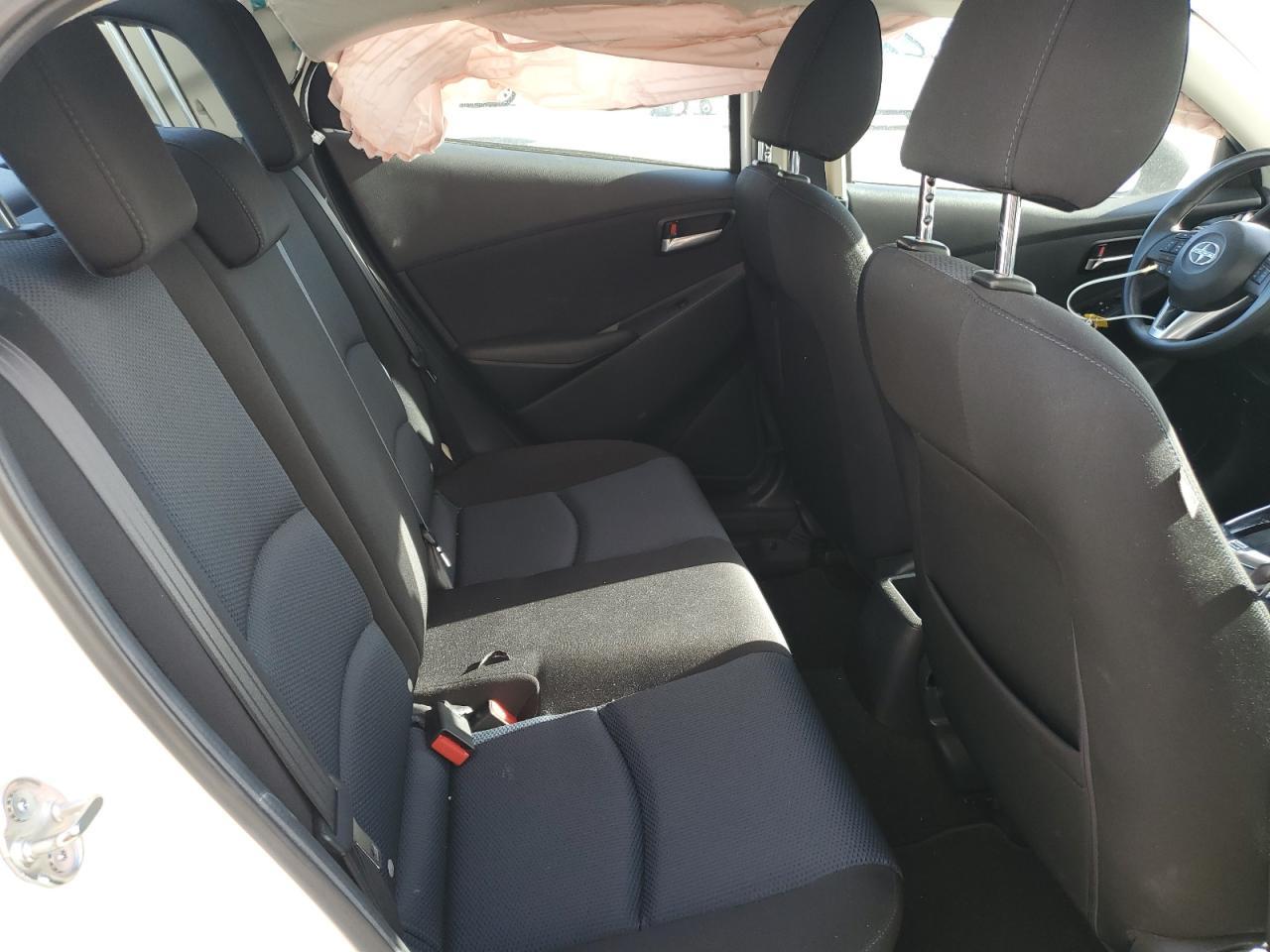 2016 TOYOTA SCION