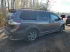 2011 TOYOTA SIENNA