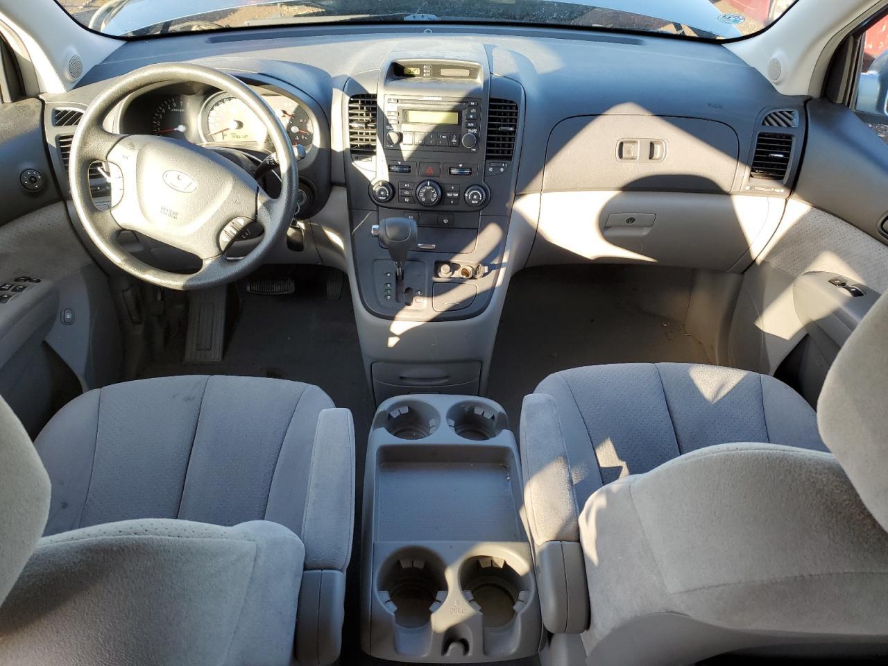 2007 HYUNDAI Entourage