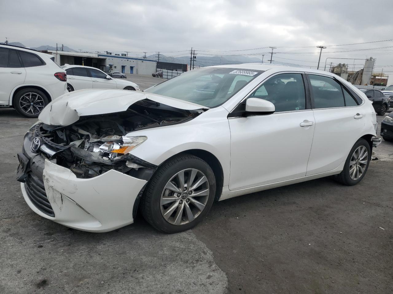 2016 TOYOTA CAMRY