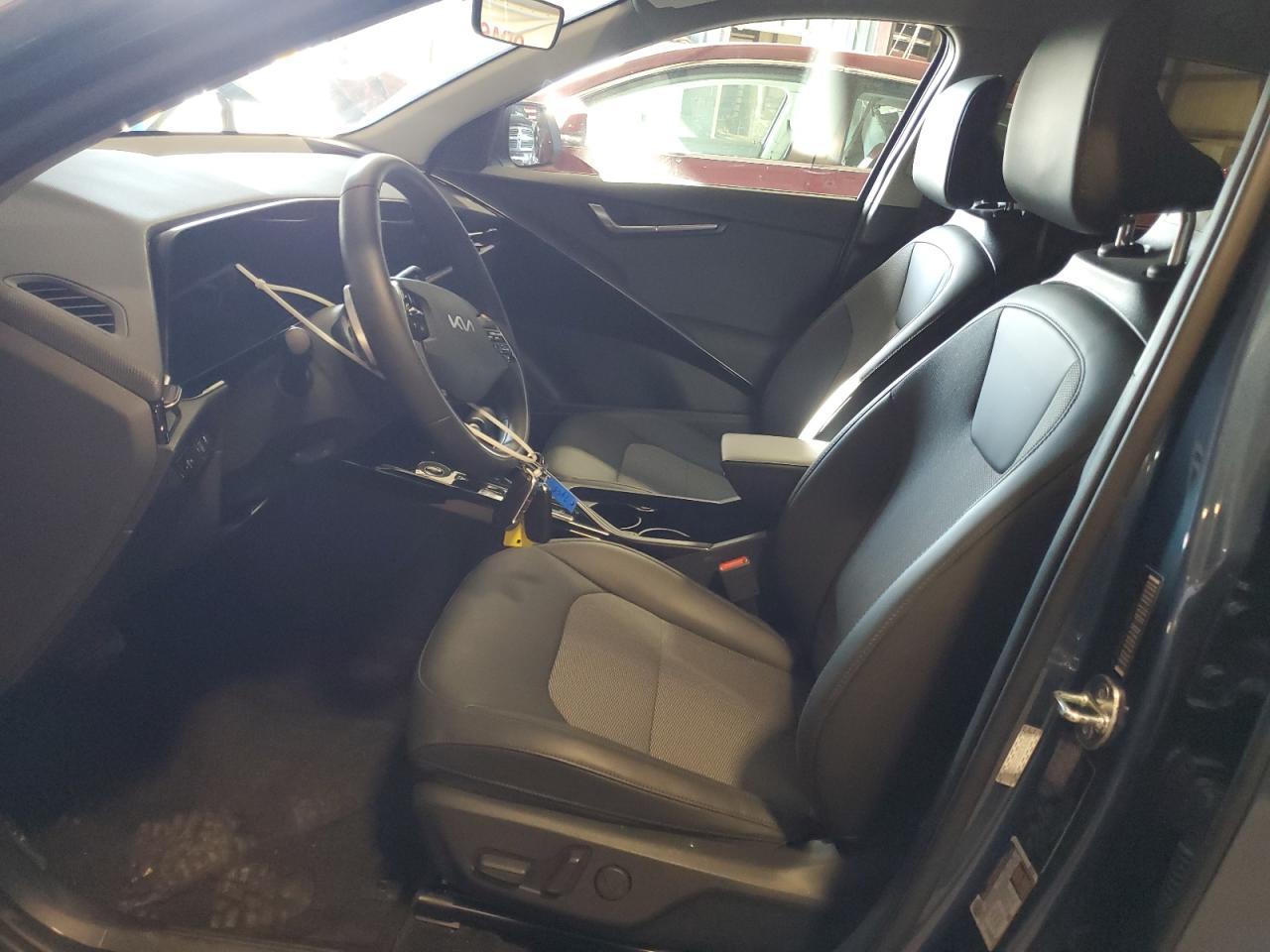 2023 KIA Niro