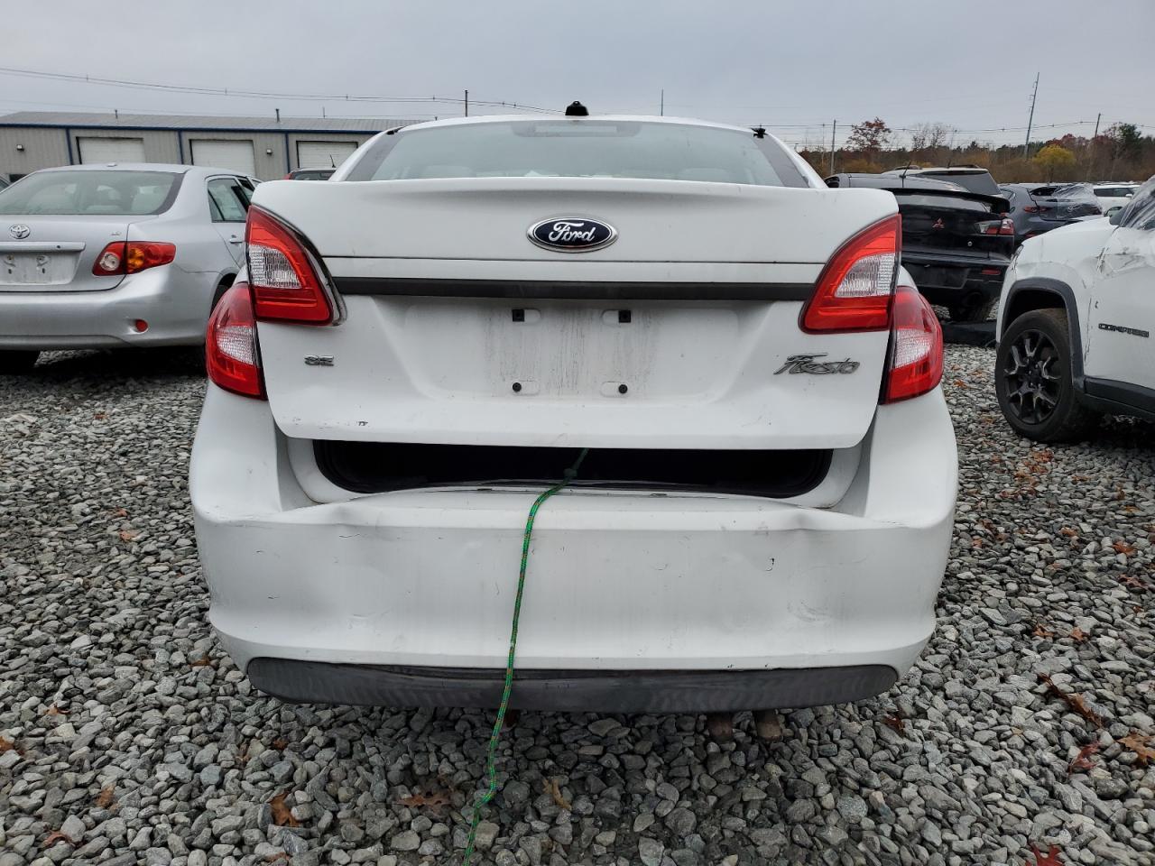 2011 FORD Fiesta