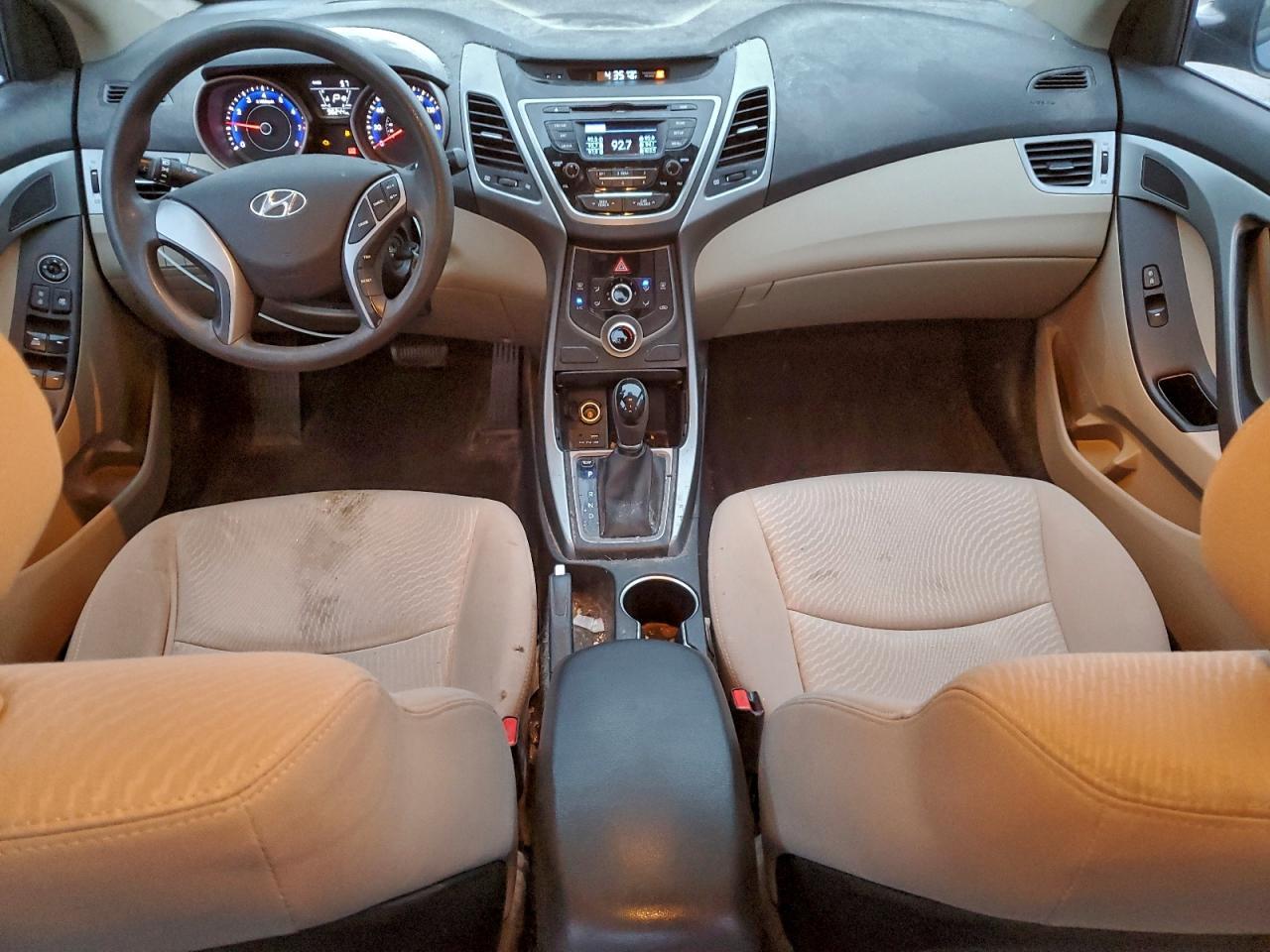 2016 HYUNDAI ELANTRA
