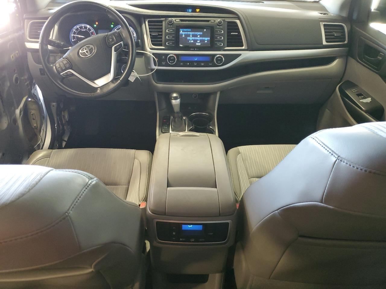 2015 TOYOTA HIGHLANDER