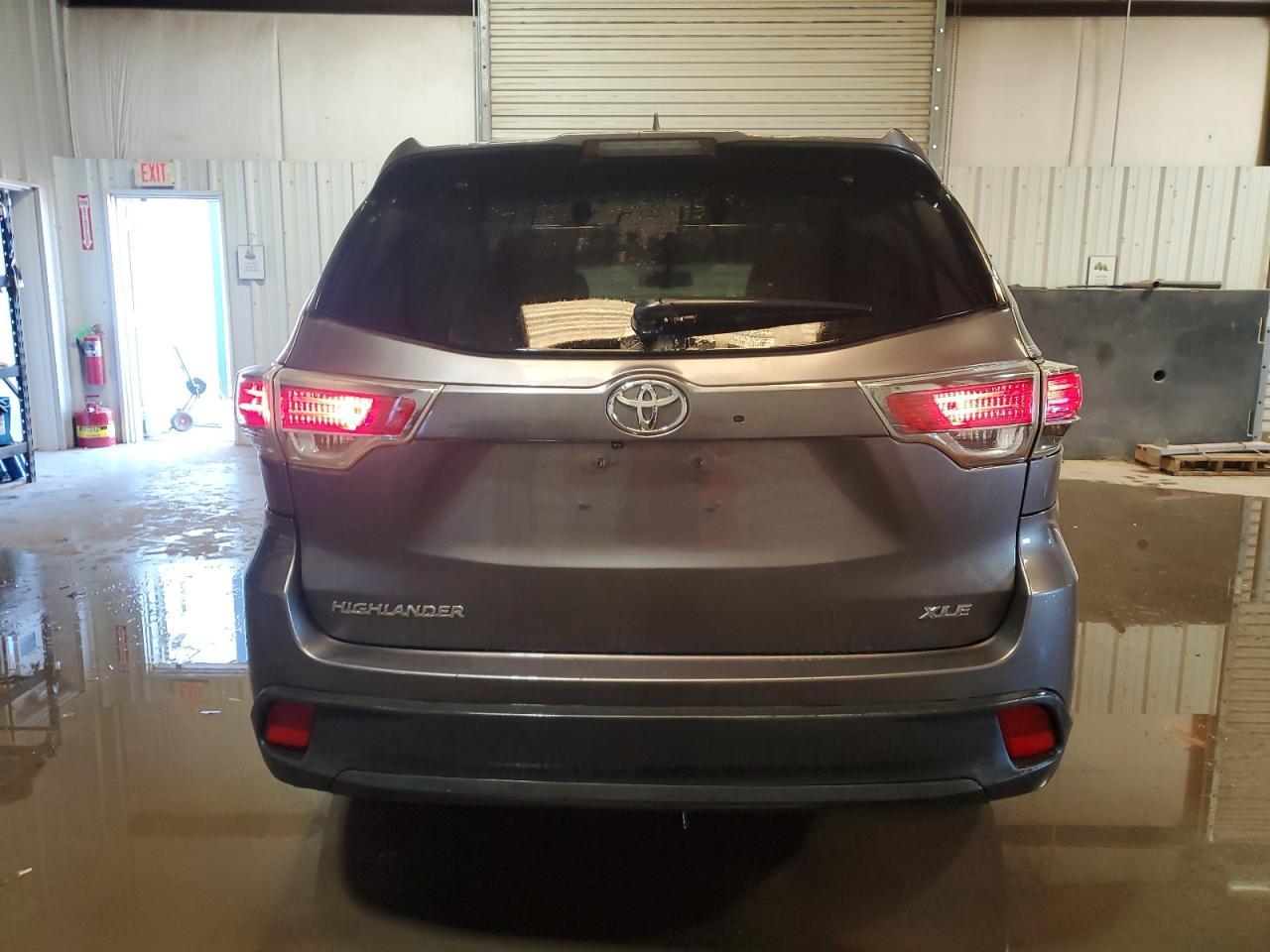2014 TOYOTA HIGHLANDER