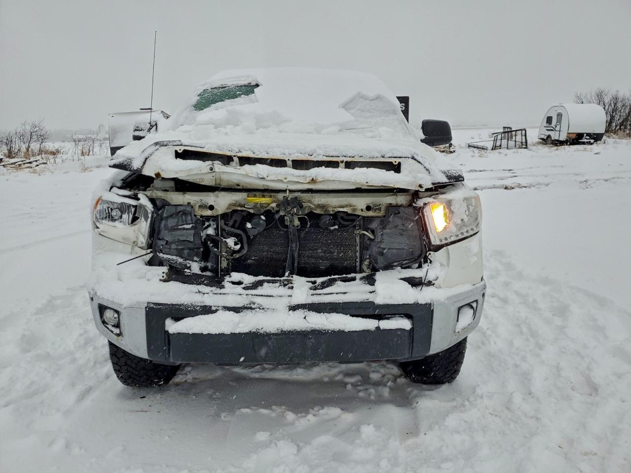 2016 TOYOTA TUNDRA