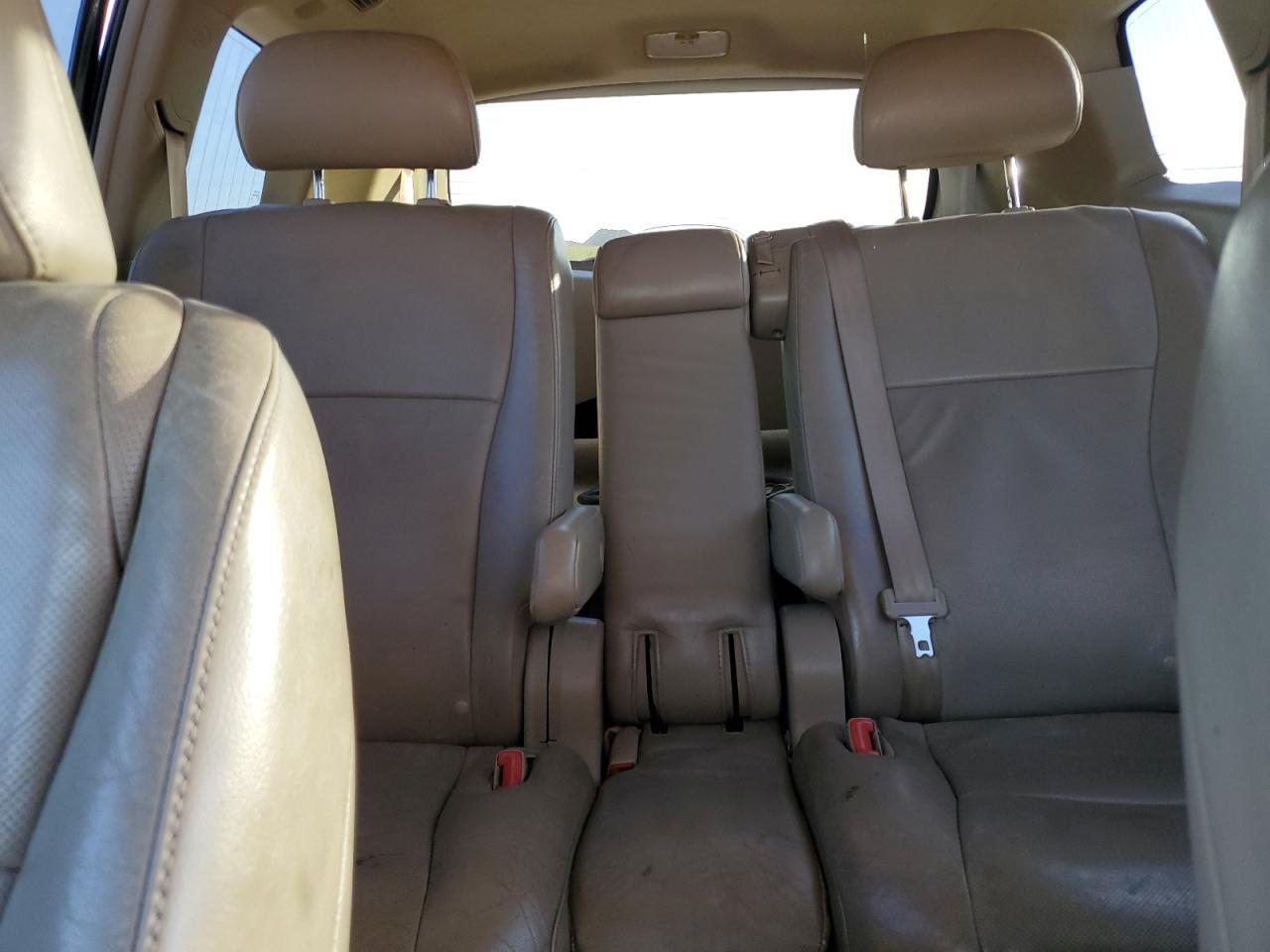 2011 TOYOTA HIGHLANDER