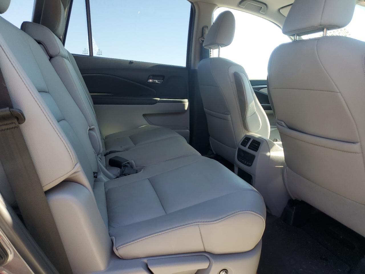 2020 HONDA PILOT