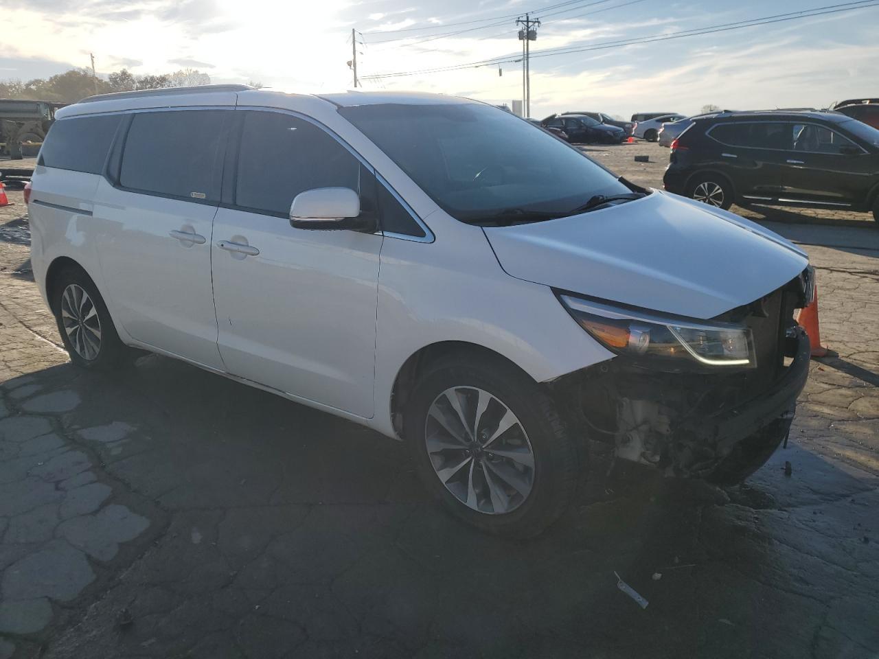 2015 KIA SEDONA