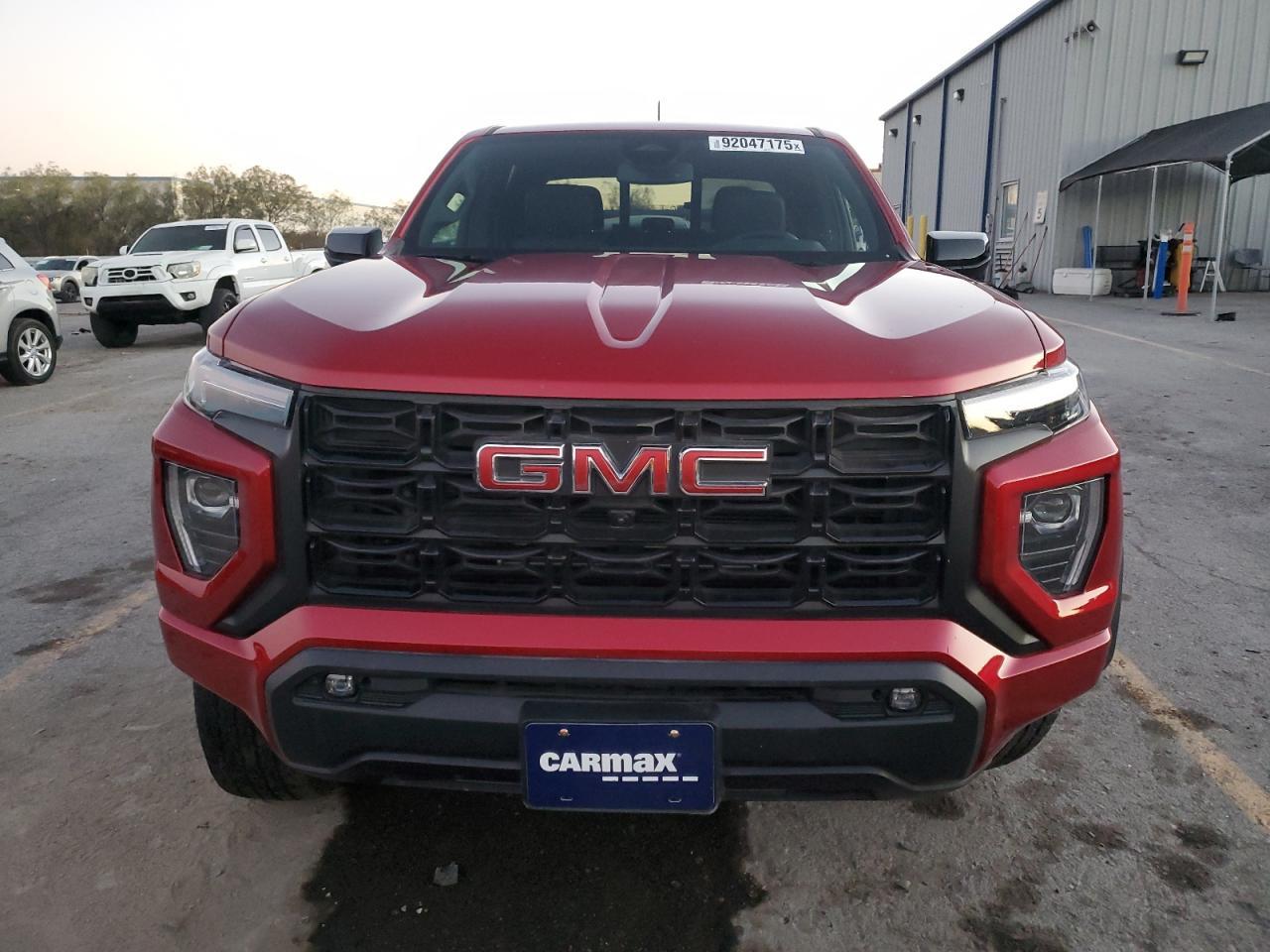 2024 GMC CANYON