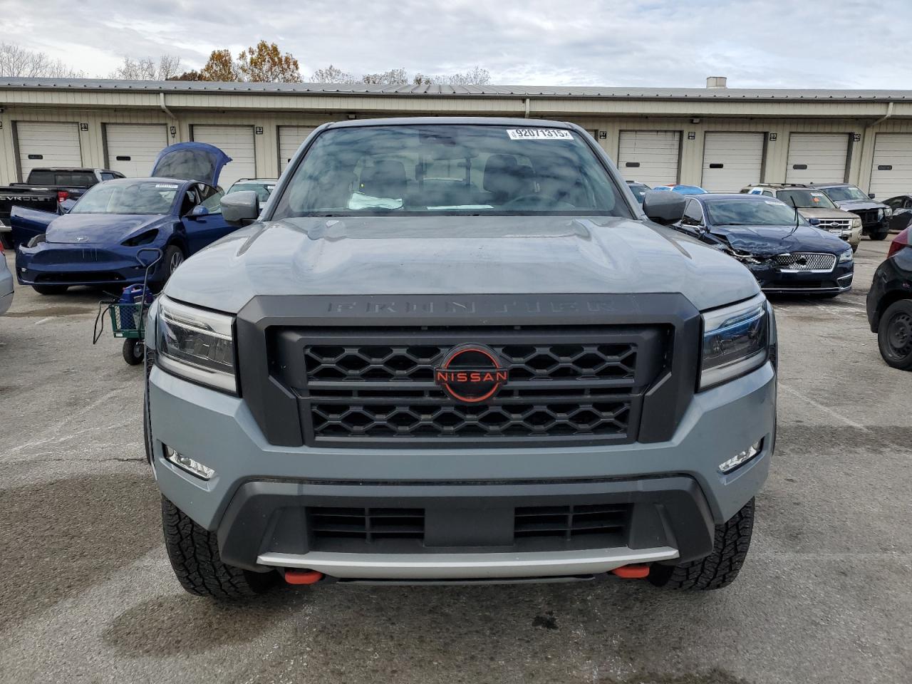 2024 NISSAN Frontier
