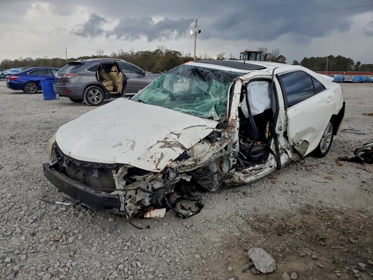 2013 TOYOTA CAMRY
