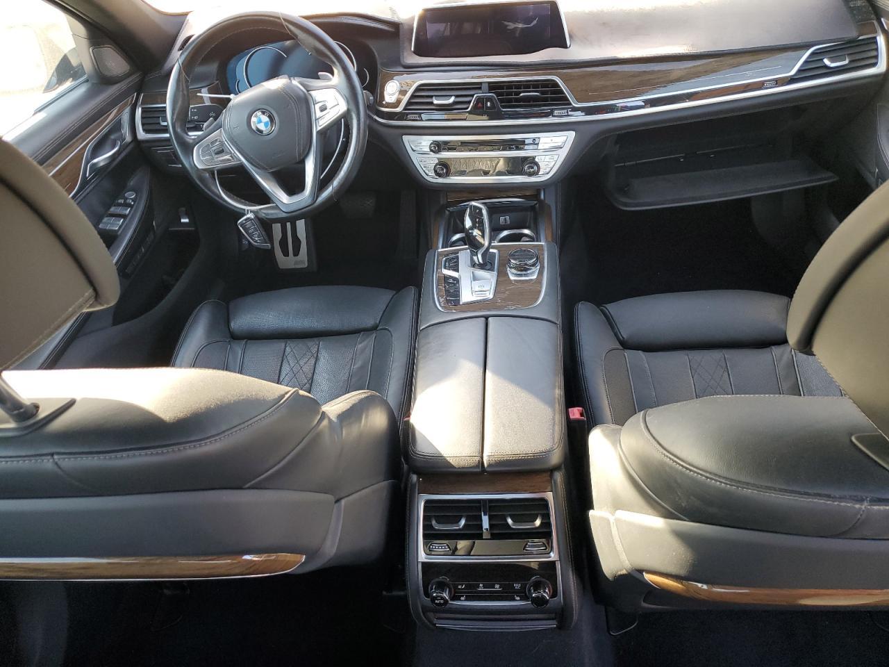2016 BMW 7 series