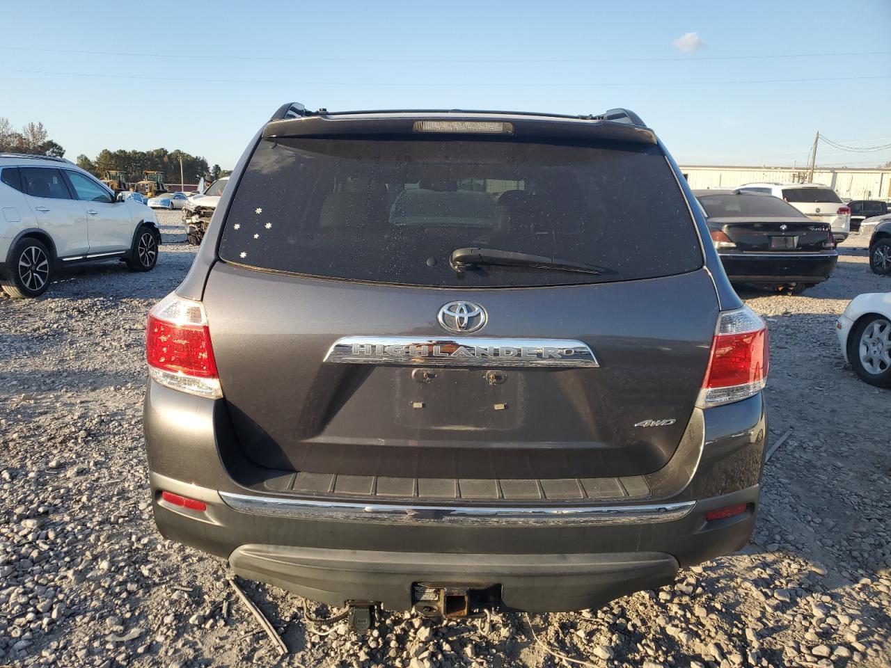 2011 TOYOTA HIGHLANDER
