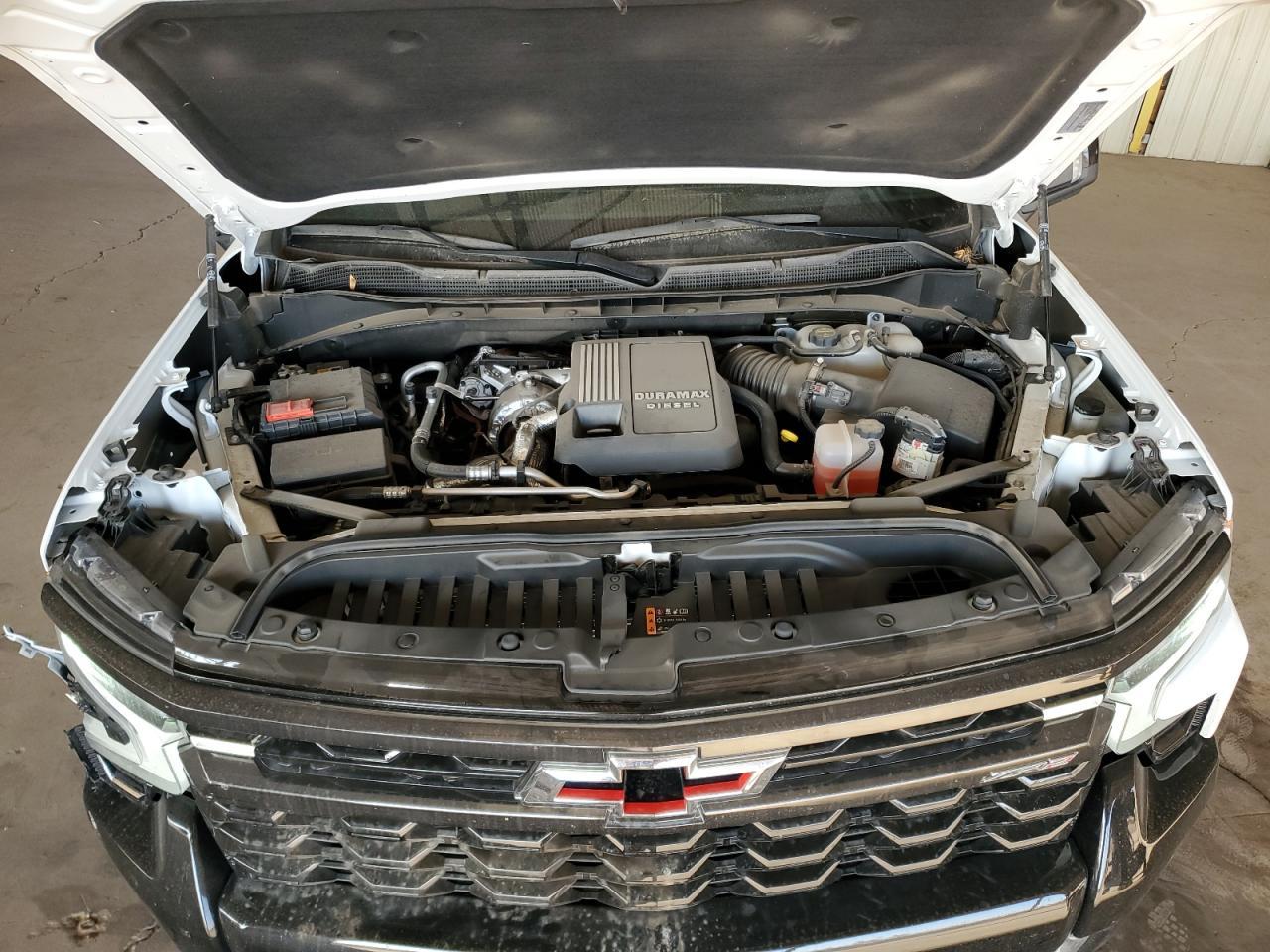 2024 CHEVROLET Silverado