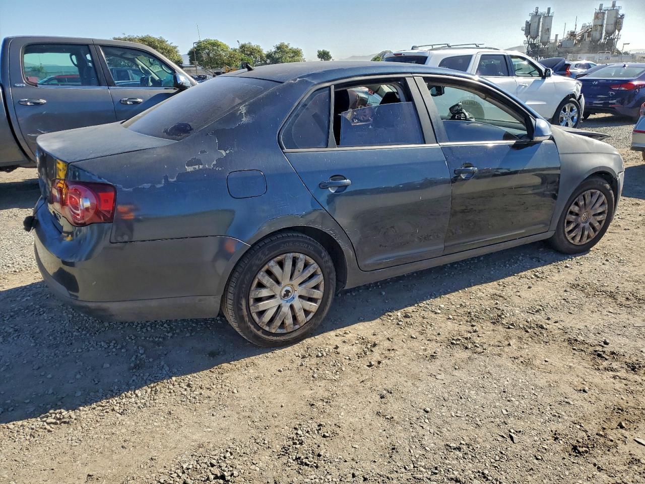 2010 VOLKSWAGEN JETTA