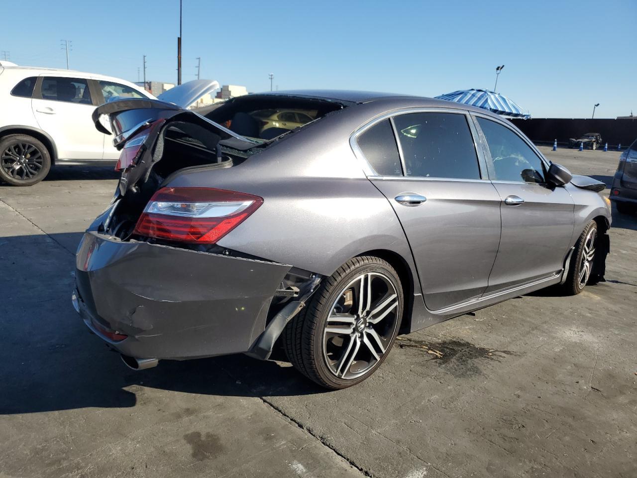 2017 HONDA ACCORD