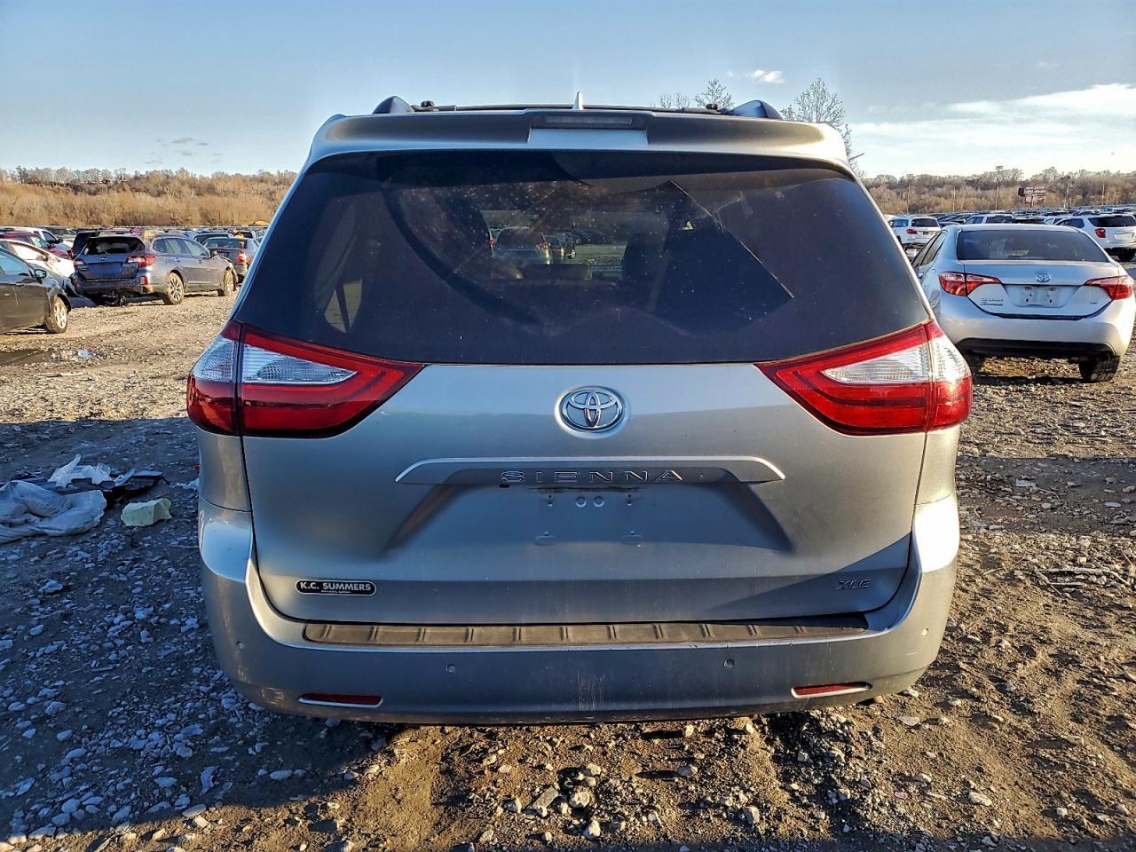 2019 TOYOTA SIENNA