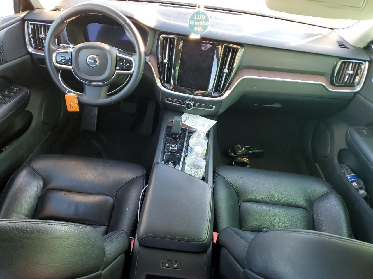 2024 VOLVO S60