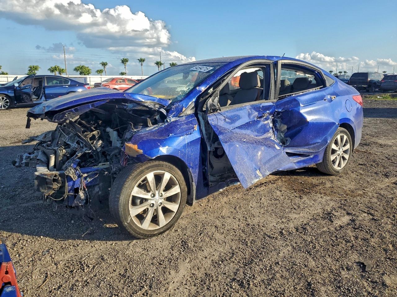 2012 HYUNDAI ACCENT