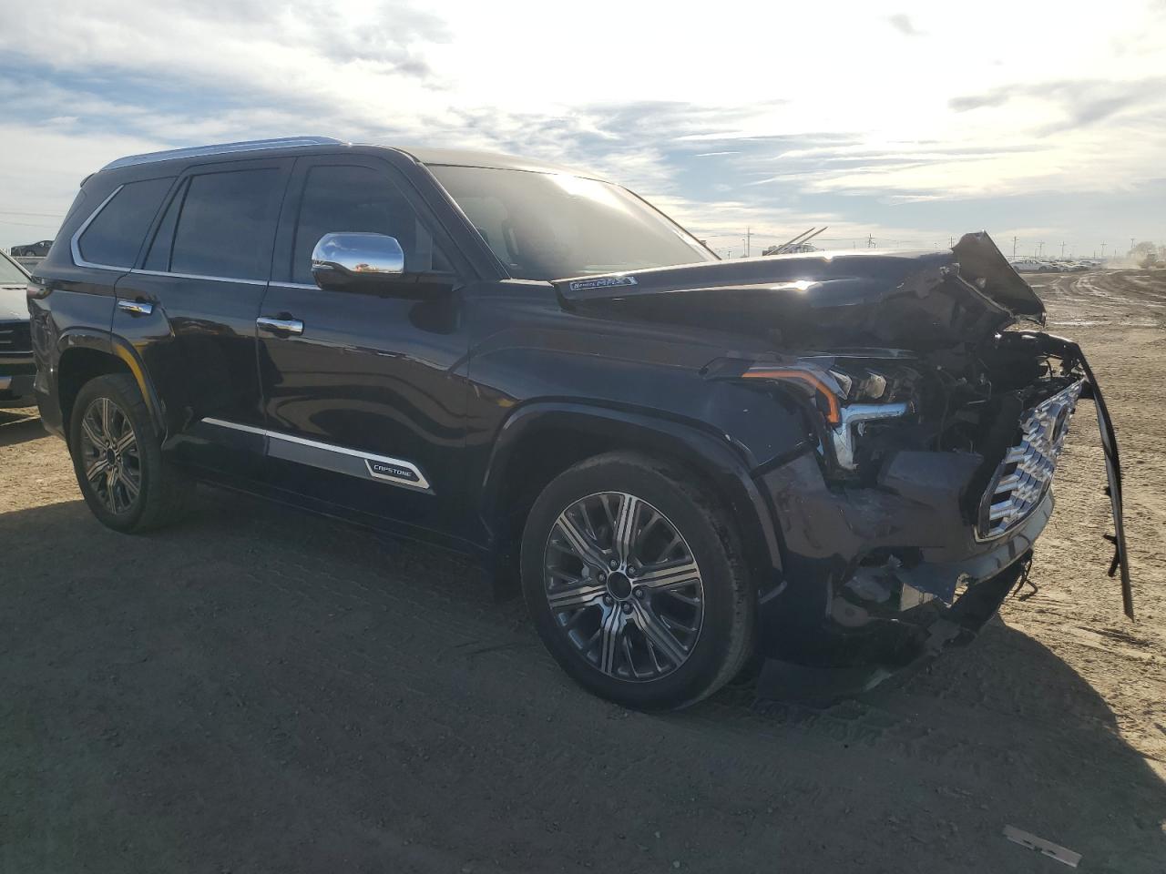 2024 TOYOTA Sequoia