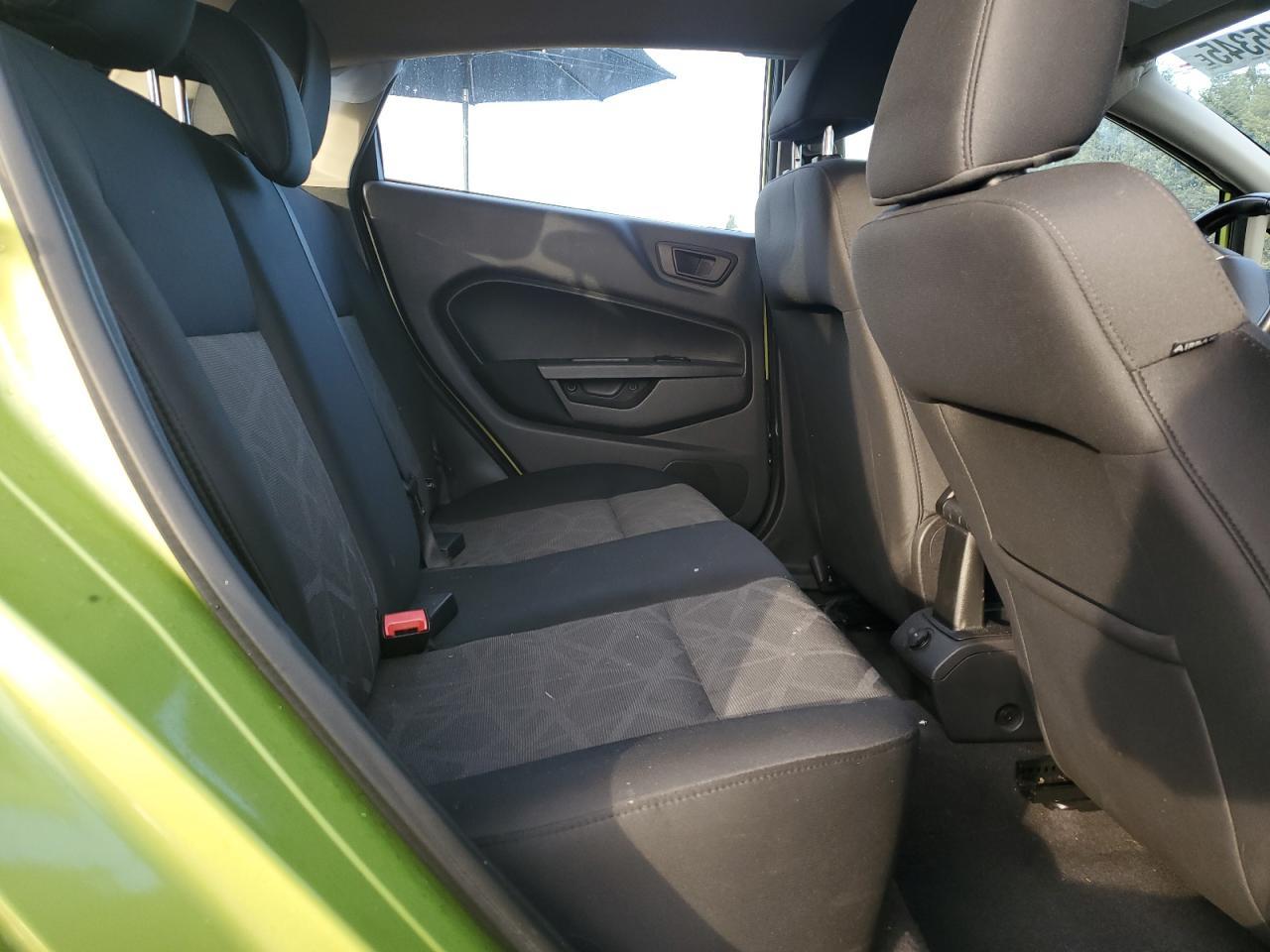2011 FORD Fiesta