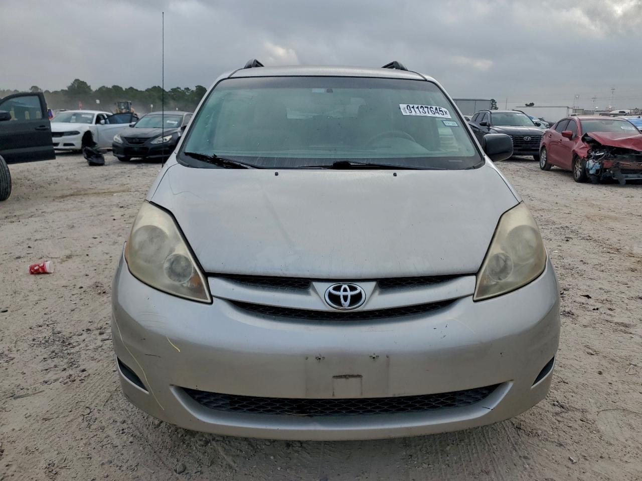 2006 TOYOTA SIENNA