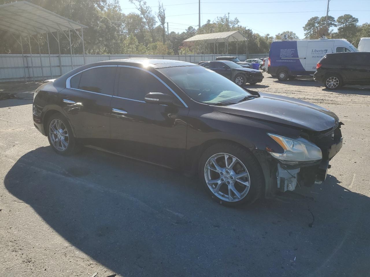 2012 NISSAN Maxima