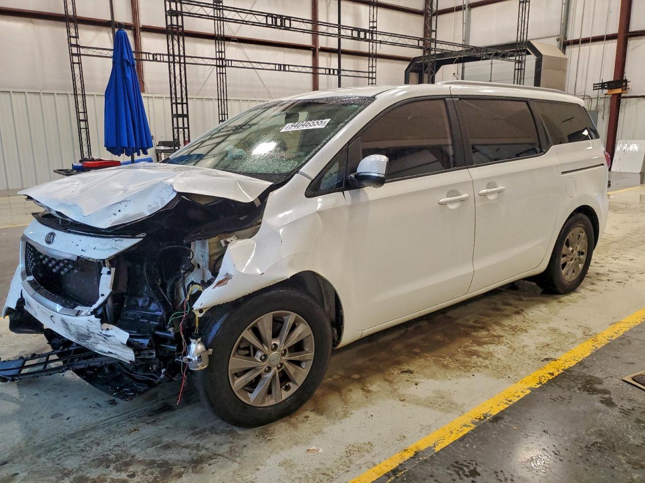 2015 KIA SEDONA