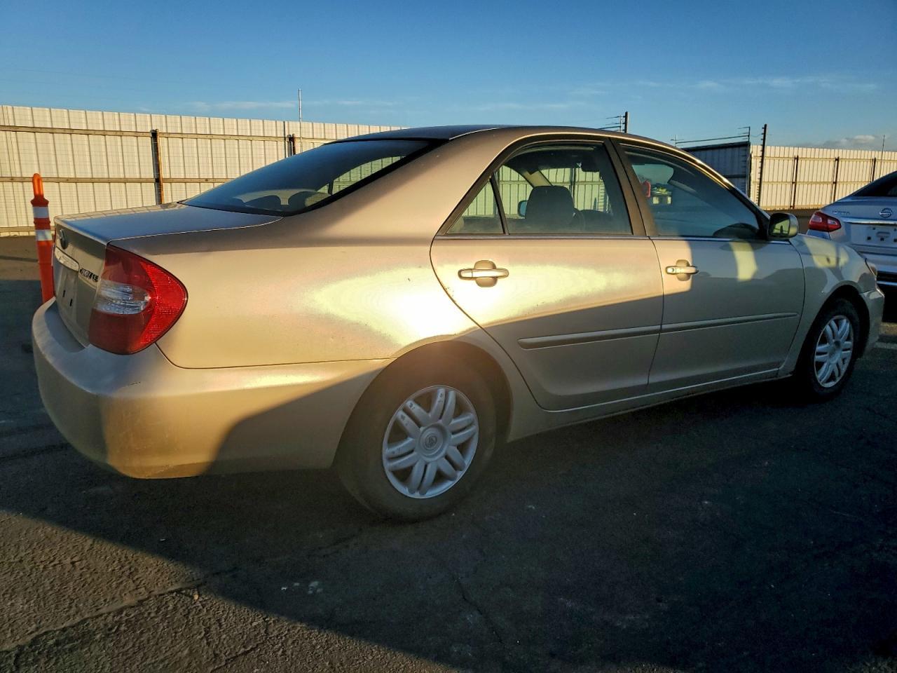2002 TOYOTA CAMRY