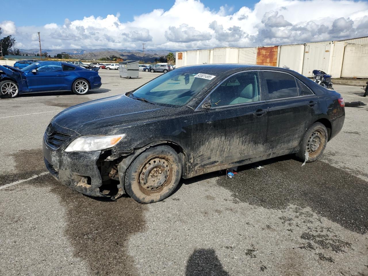 2011 TOYOTA CAMRY