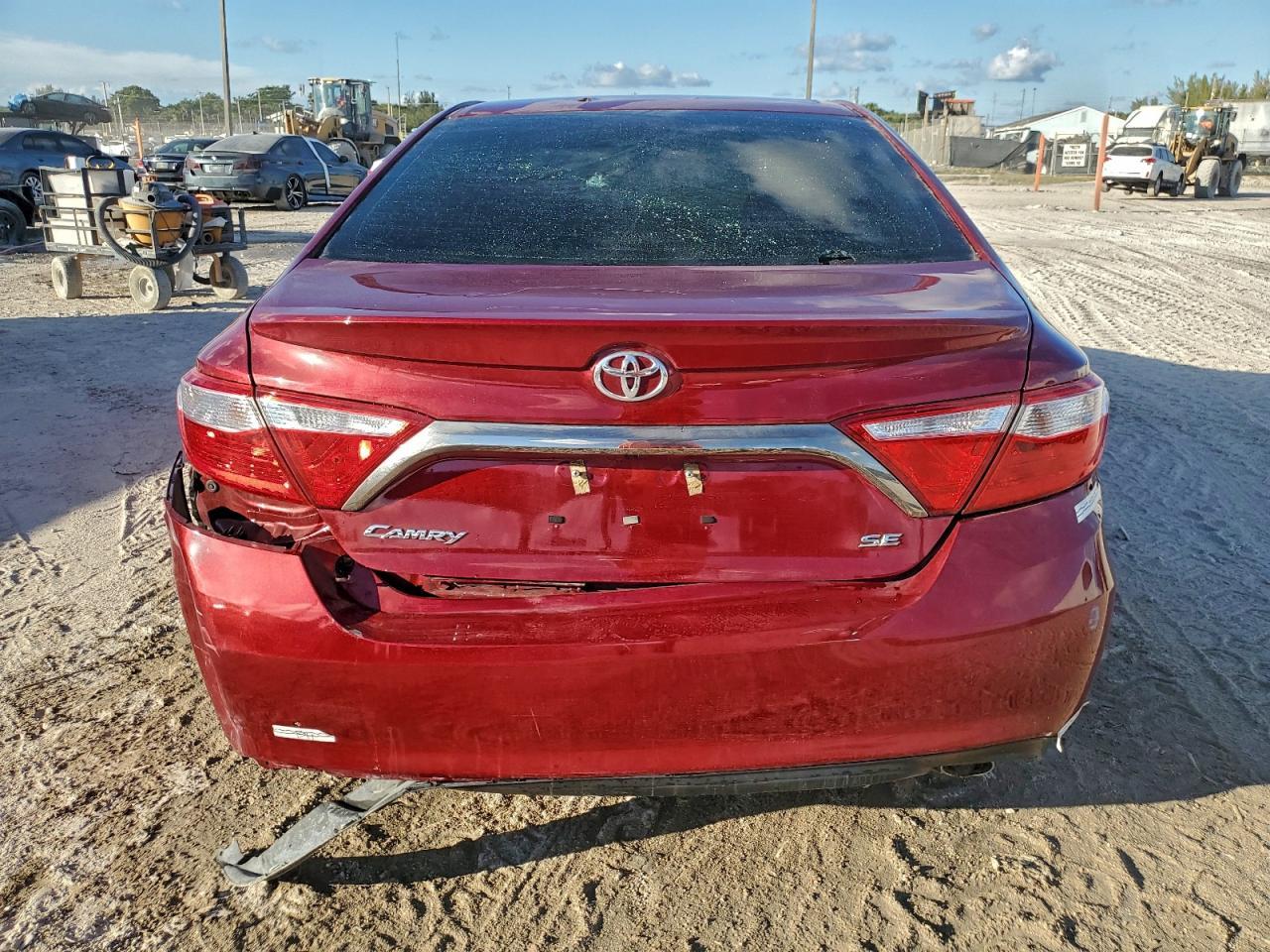 2016 TOYOTA CAMRY