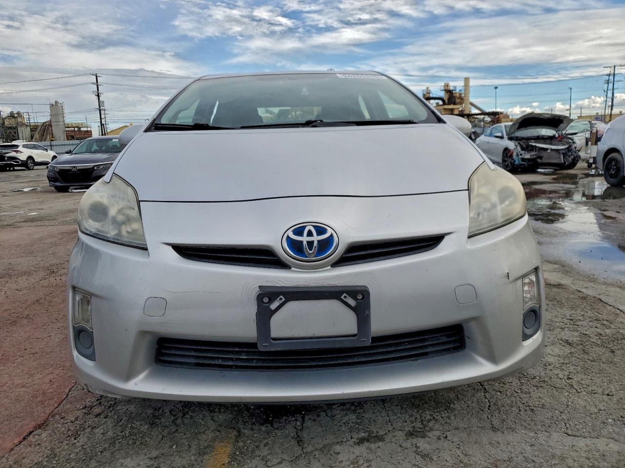 2011 TOYOTA PRIUS