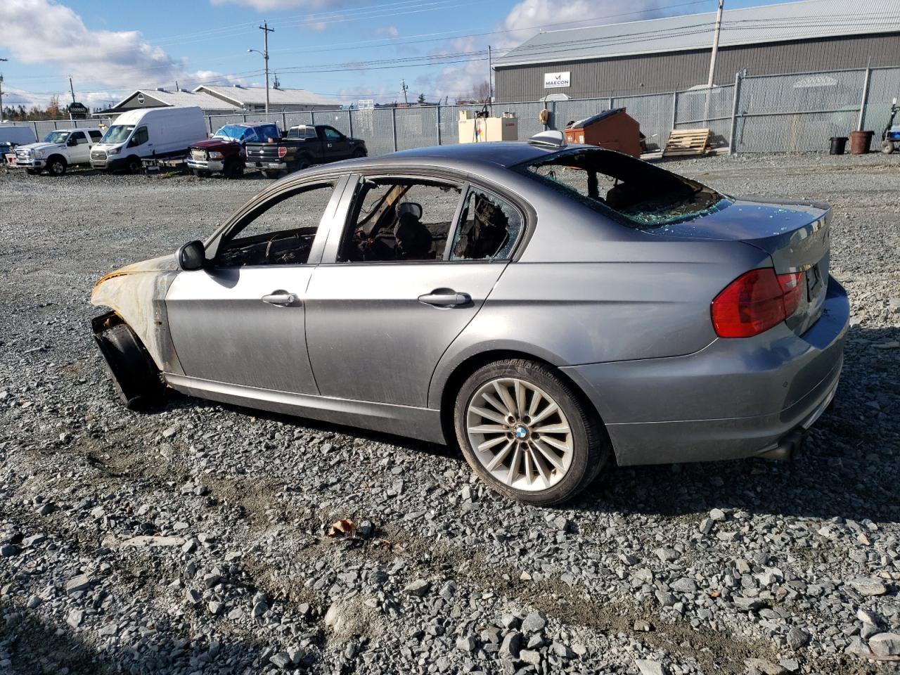 2011 BMW 3 SERIES