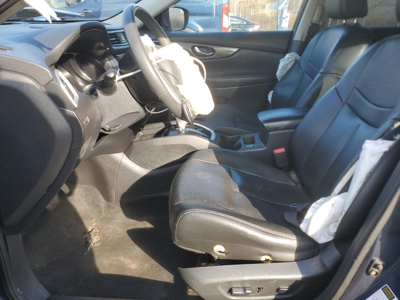 2016 NISSAN ROGUE