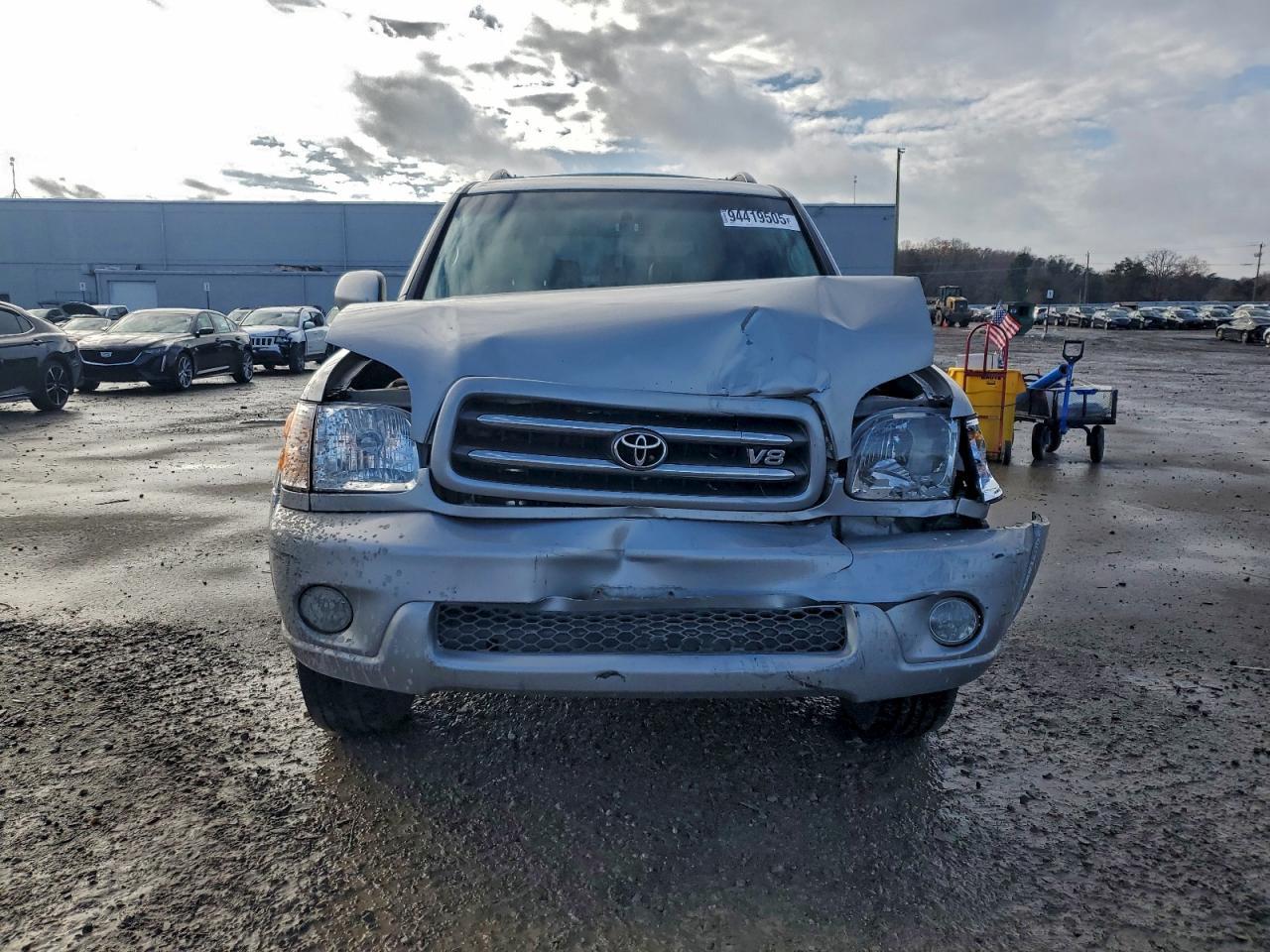 2002 TOYOTA Sequoia