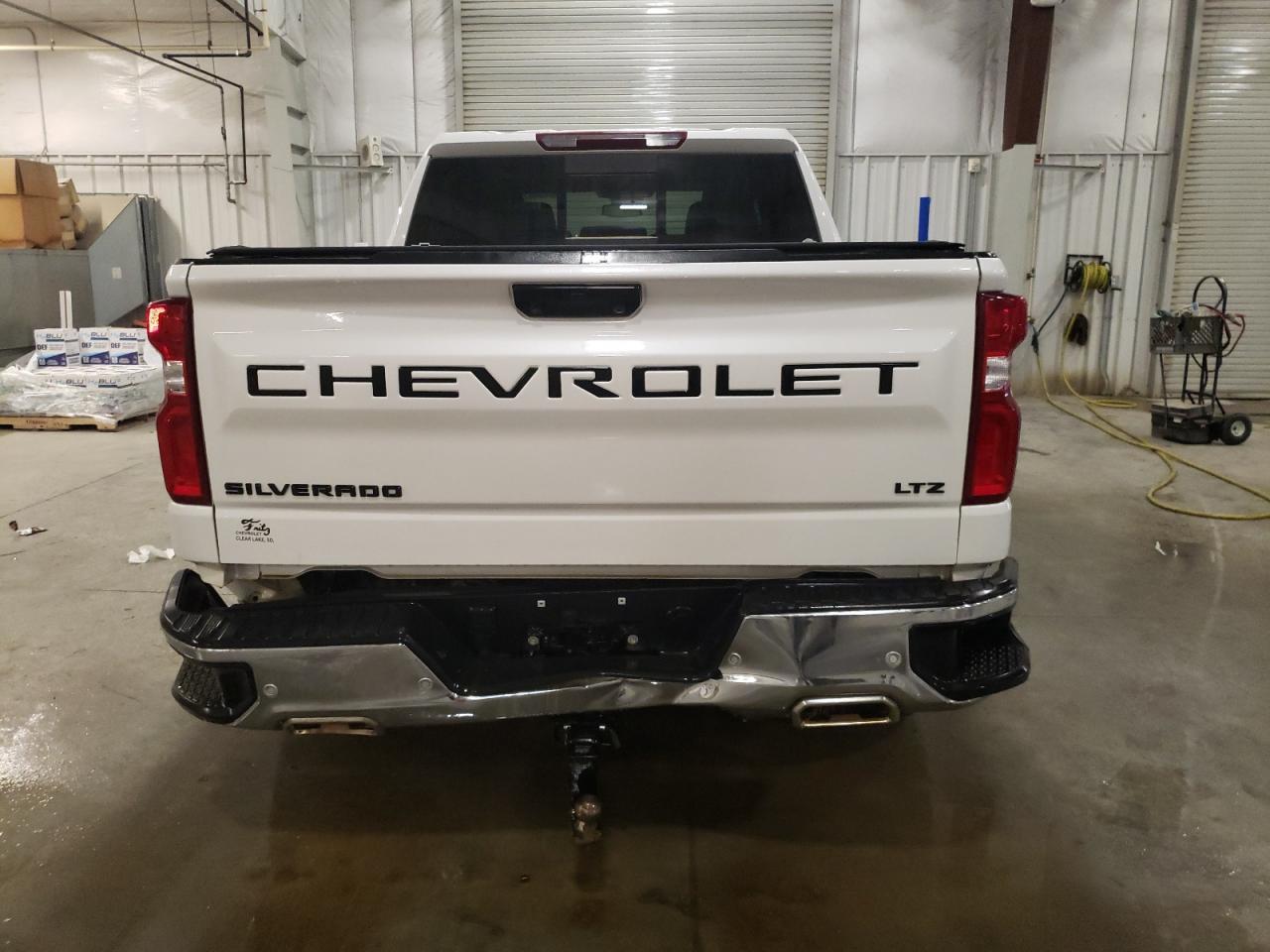 2024 CHEVROLET Silverado