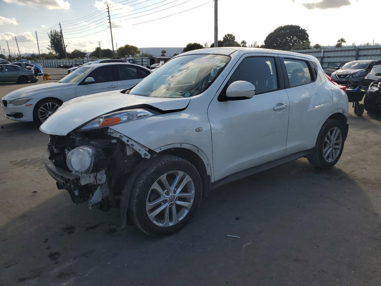 2014 NISSAN Juke