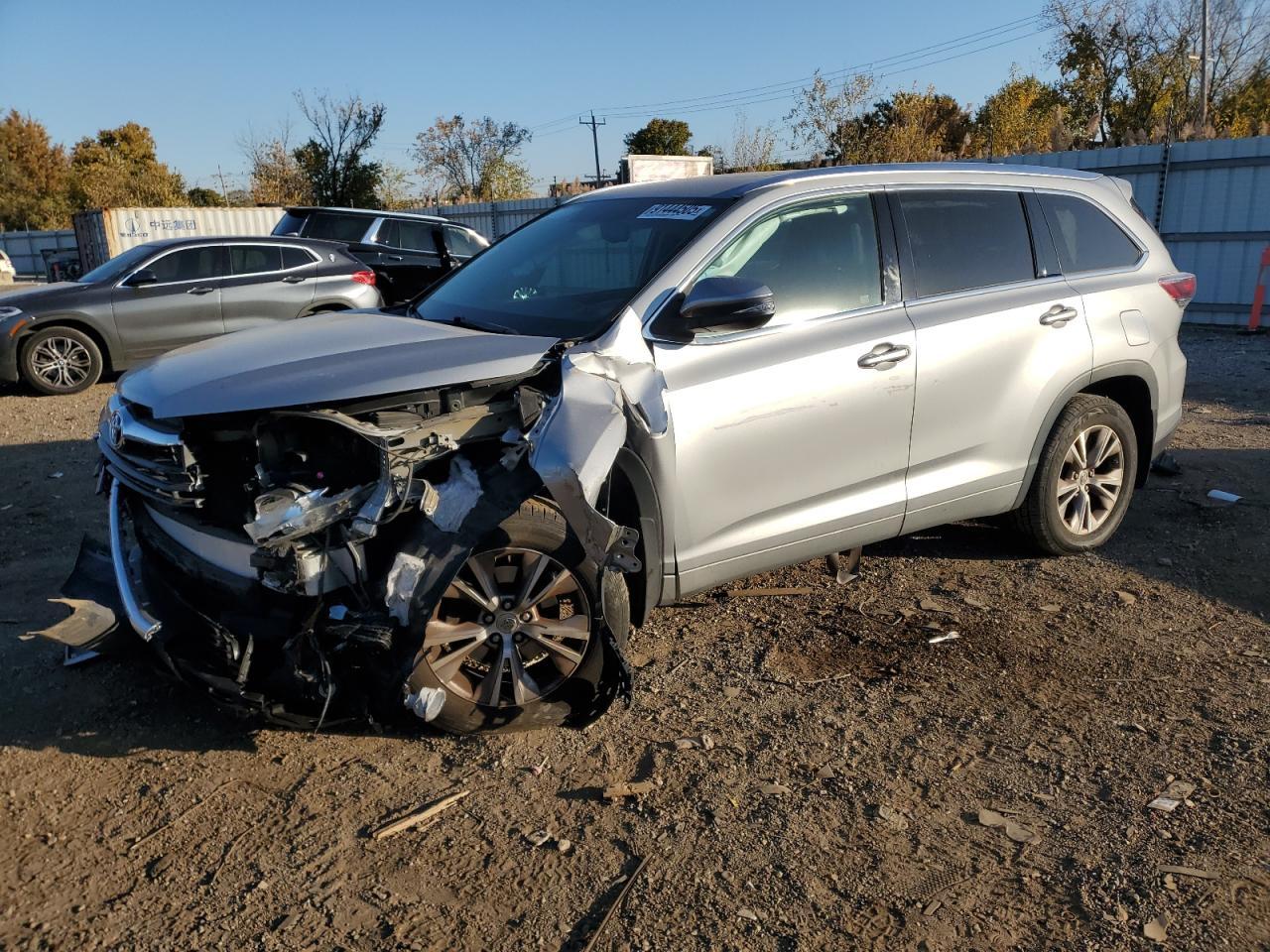 2015 TOYOTA HIGHLANDER