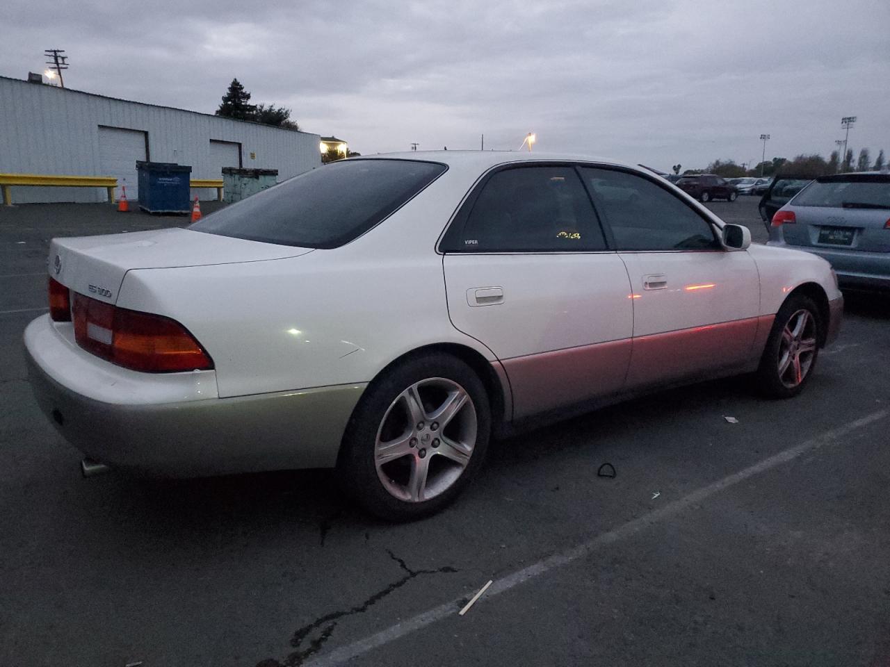 1997 LEXUS Es 300