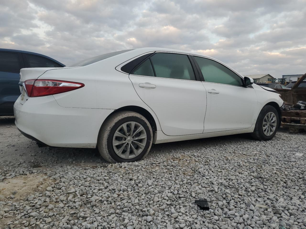 2016 TOYOTA CAMRY