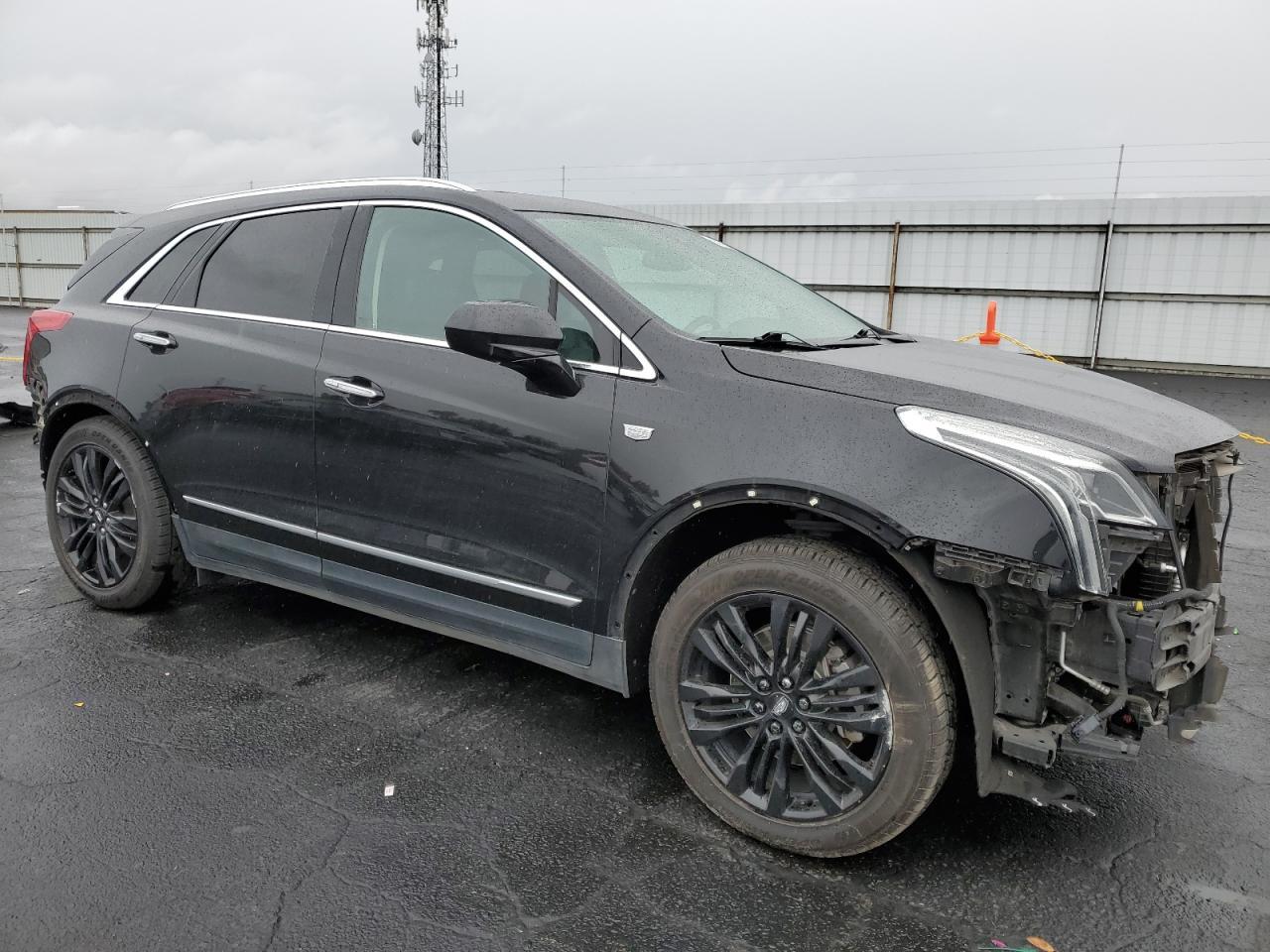 2017 CADILLAC XT5