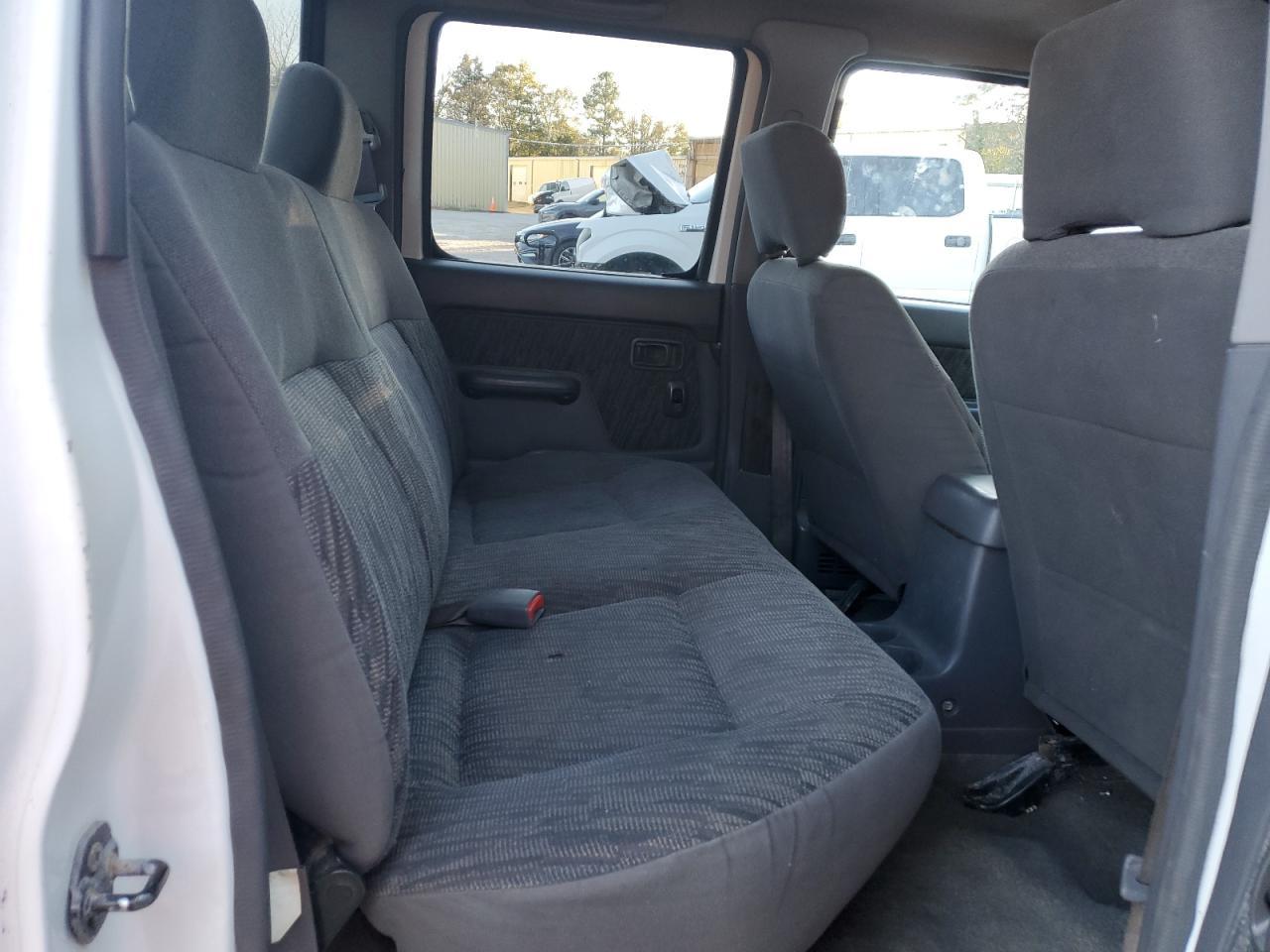 2000 NISSAN Frontier