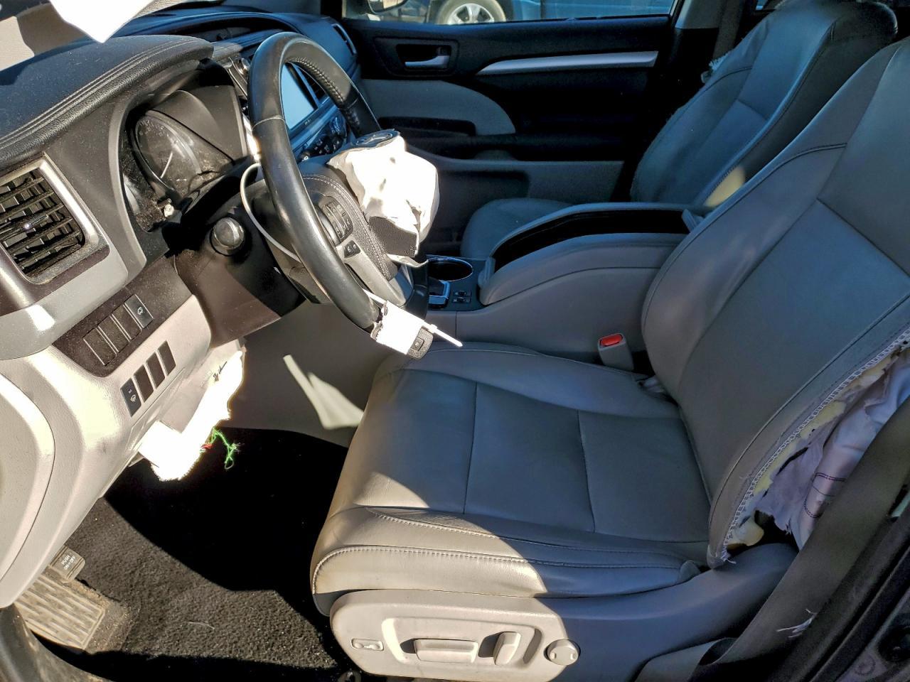 2015 TOYOTA HIGHLANDER